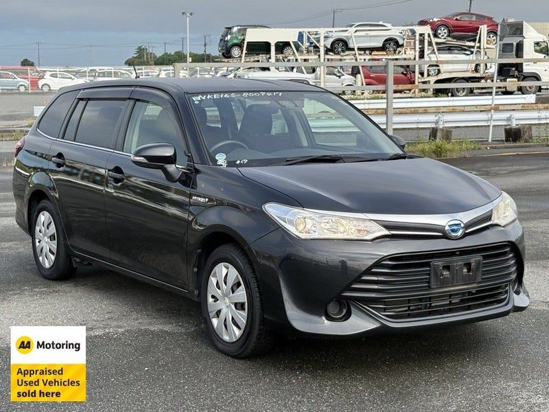 2015 Toyota Corolla Fielder Hybrid, main photo