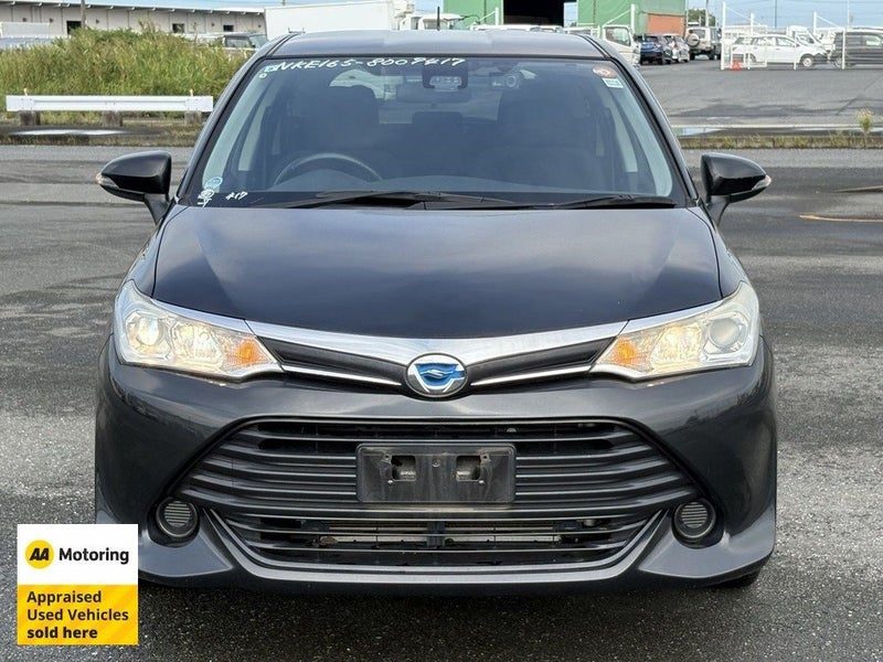 2015 Toyota Corolla Fielder Hybrid, photo 2