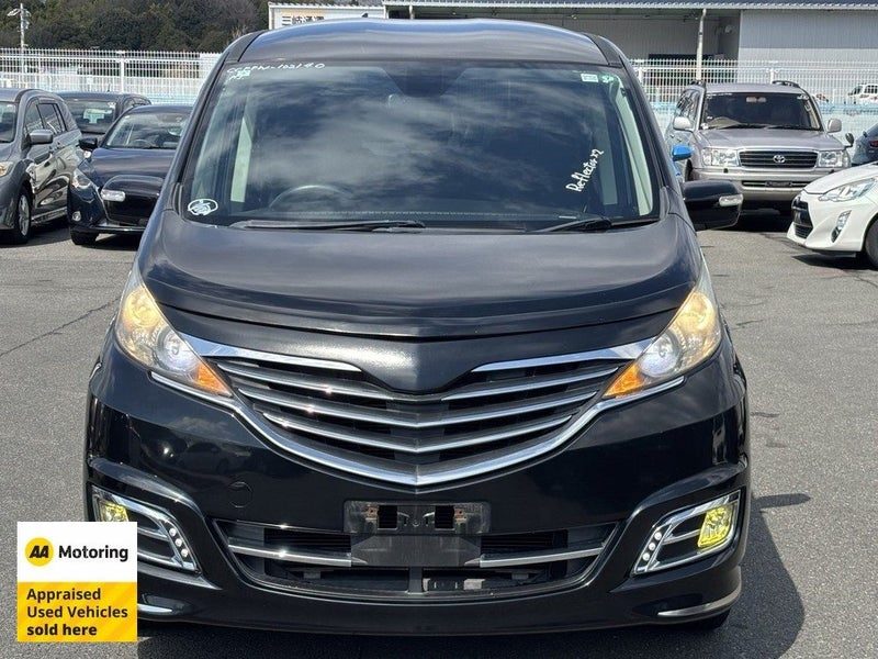 2013 Mazda Biante Granz SkyActiv / 8 Seats, photo 2