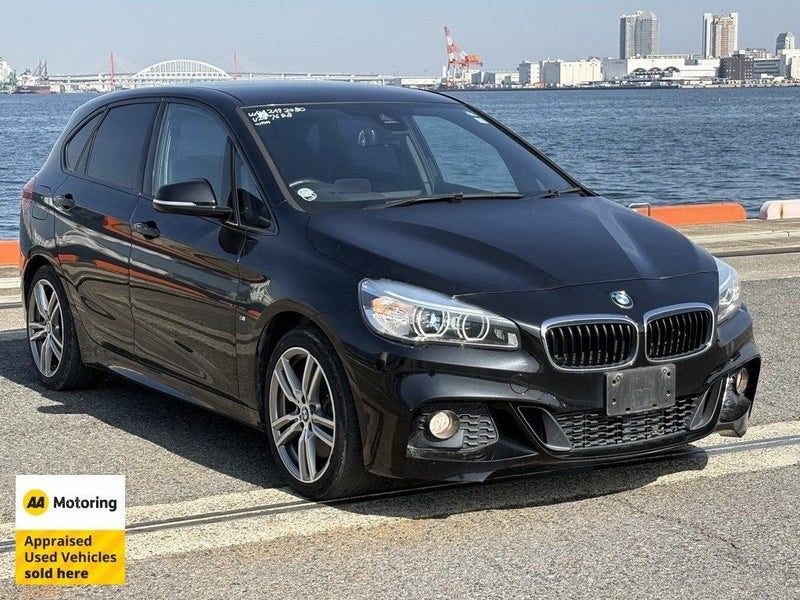 2015 BMW 225i M-Sport X-Drive / Low 52kms