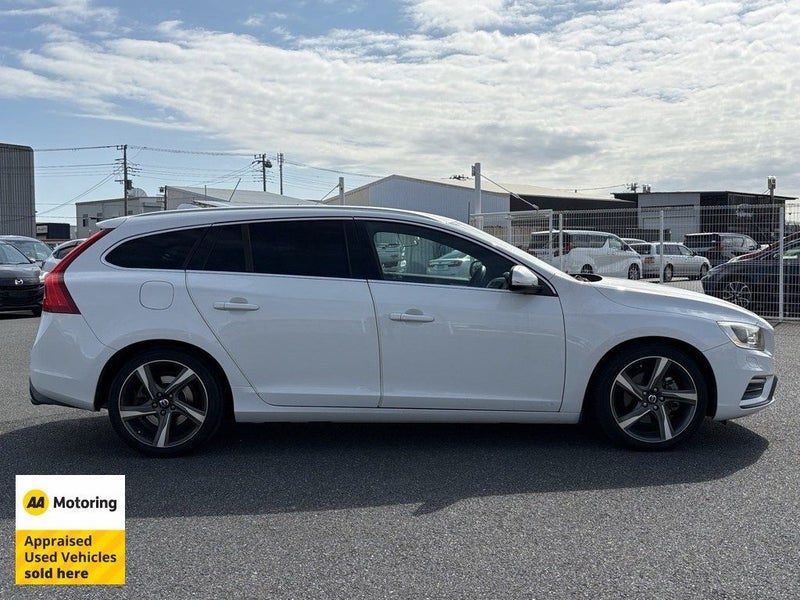 2015 Volvo V60 T4 Luxury Edition, photo 3