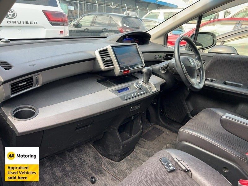 2016 Honda Freed Aero Hybrid / 7 Seats, photo 2