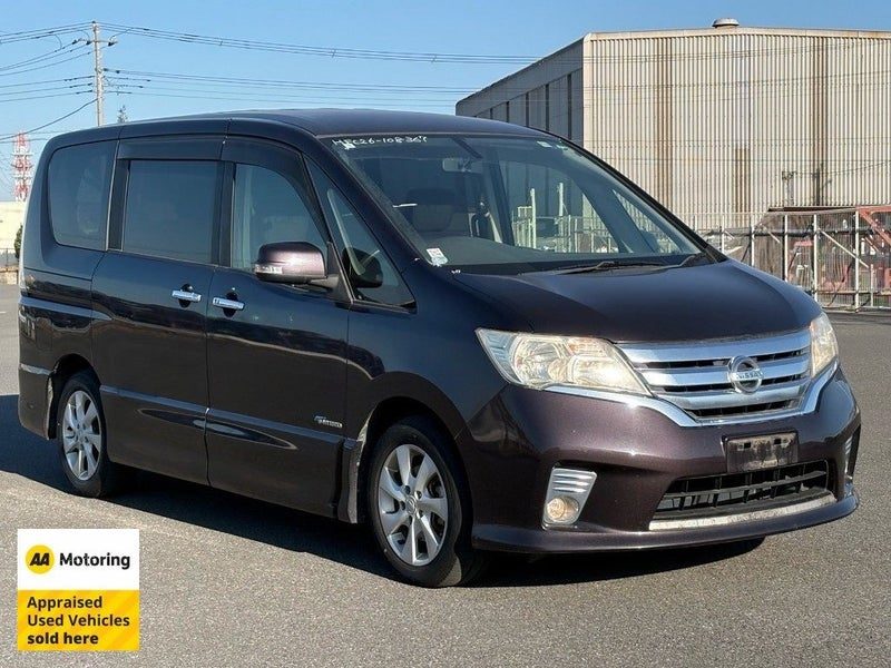 2013 Nissan Serena Highway Star / 8 Seats