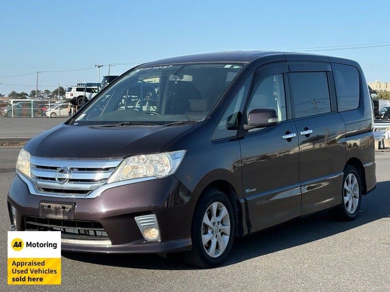 2013 Nissan Serena Highway Star / 8 Seats, photo 2