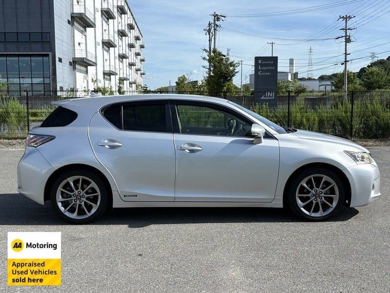 2013 Lexus CT 200h Hybrid / Safety Package, photo 3