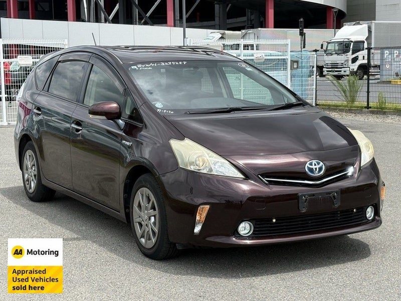 2013 Toyota Prius Alpha Hybrid S Tune