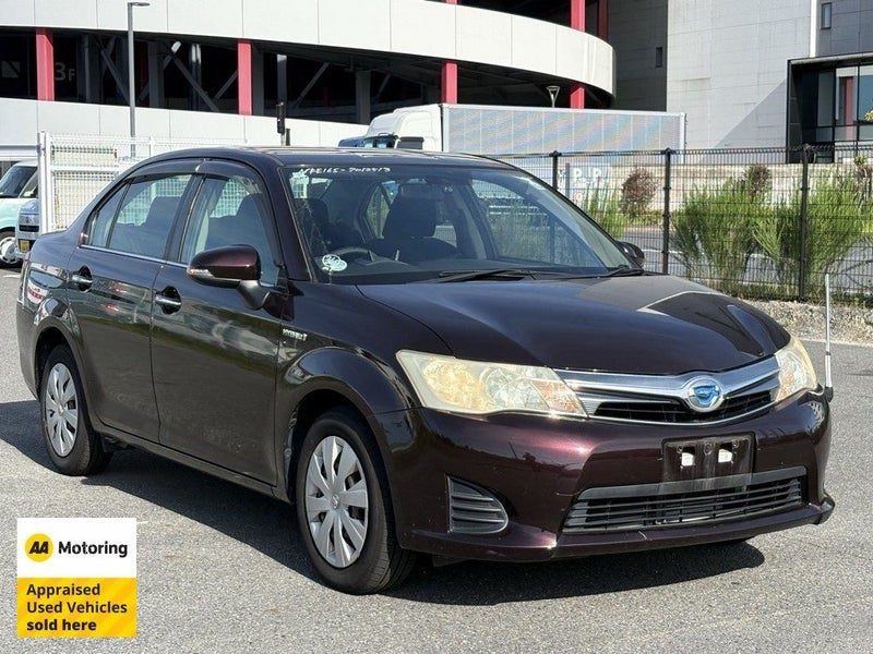 2013 Toyota Corolla Axio G Hybrid