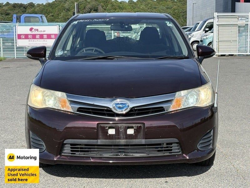 2013 Toyota Corolla Axio G Hybrid, photo 2