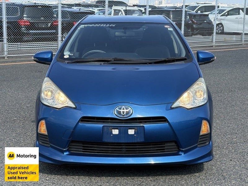 2013 Toyota Aqua Hybrid / Aero Pack / Leather, photo 2