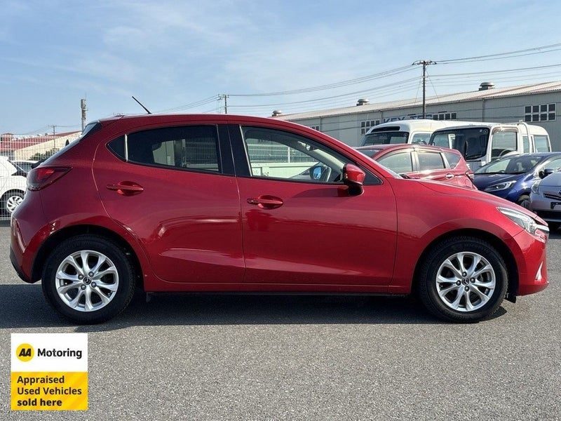 2015 Mazda Demio 13S / Safety Pack / Low 45kms, photo 3