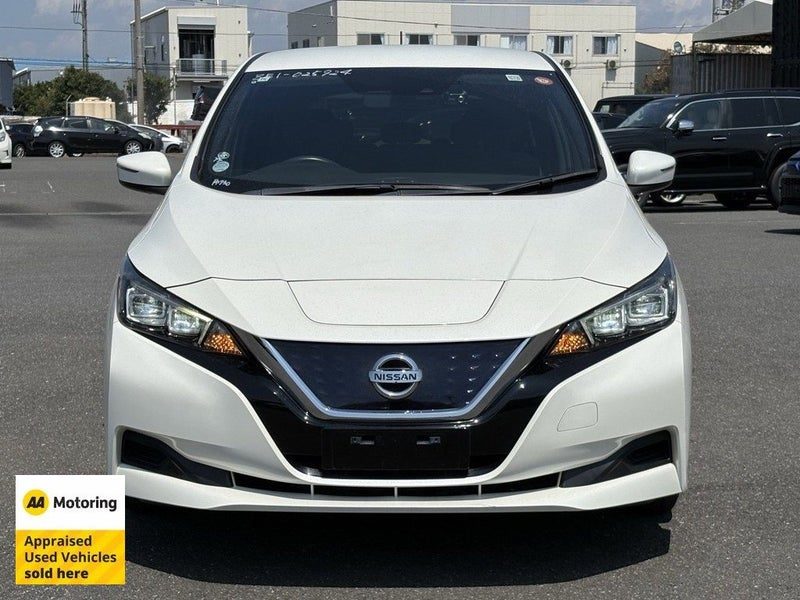 2018 Nissan Leaf 40kWh / Low 59,000kms / 12 Bars, photo 2