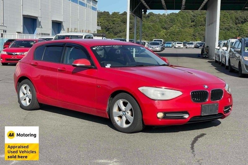 2015 BMW 116i Sport / Low 42kms