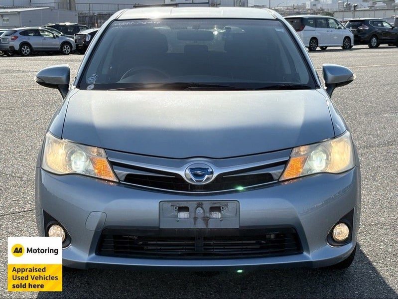 2013 Toyota Corolla Fielder G Hybrid, photo 2