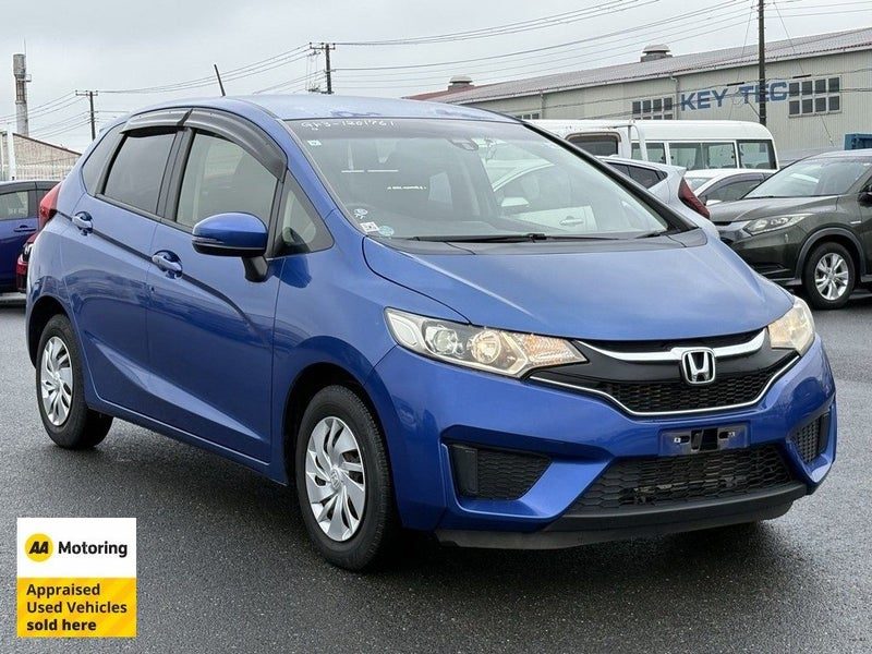 2015 Honda Fit Low 31,000kms / Cruise