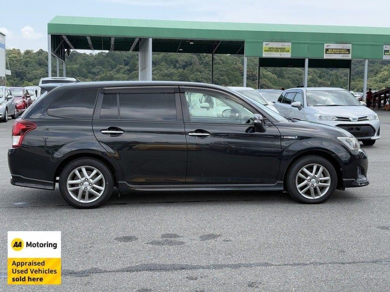 2014 Toyota Corolla Fielder WXB Aero Hybrid, photo 3