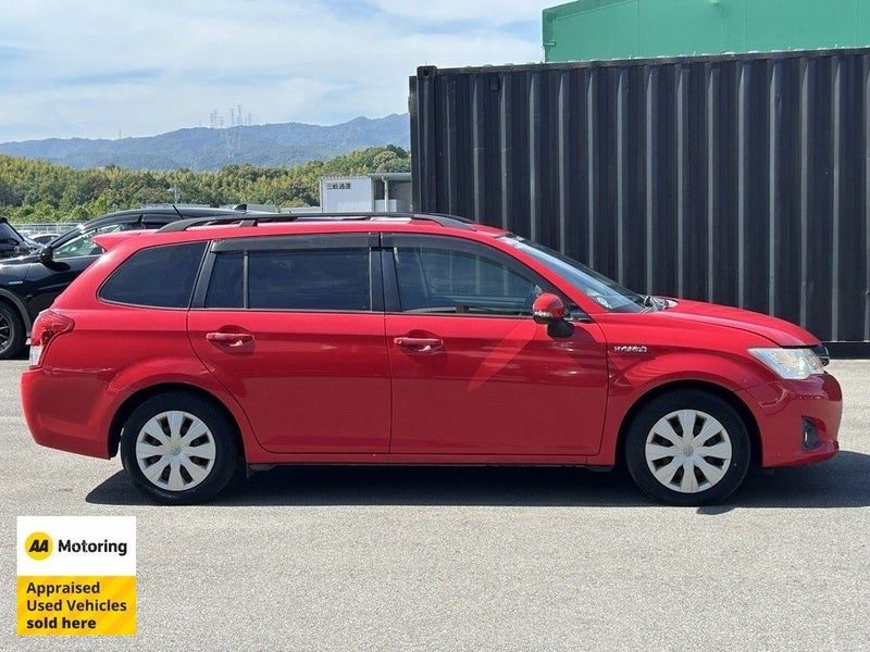 2014 Toyota Corolla Fielder G Hybrid, photo 3