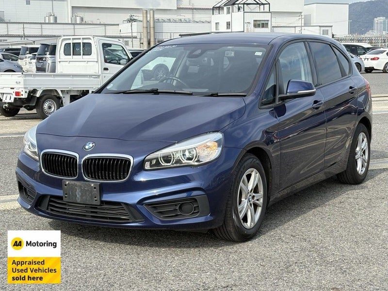 2015 BMW 218i Low 65kms / Safety Pack, photo 3