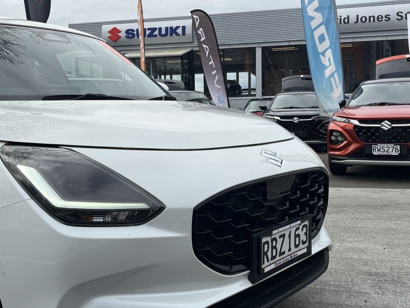2025 Suzuki Swift GLSC, photo 2