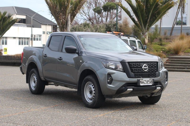 2021 Nissan Navara SL
