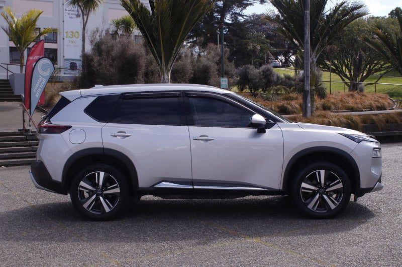 2023 Nissan X-Trail TI-L, photo 3