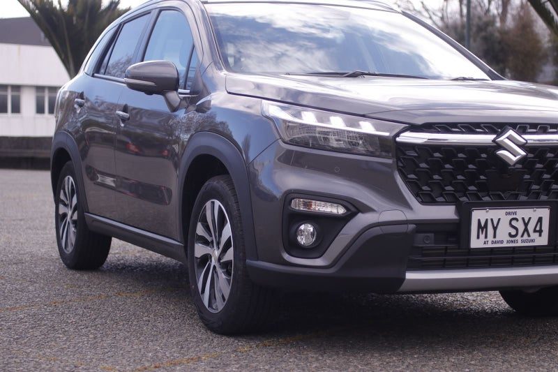 2026 Suzuki S-Cross JLX Hybrid 2WD, photo 2