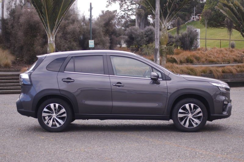 2026 Suzuki S-Cross JLX Hybrid 2WD, photo 3