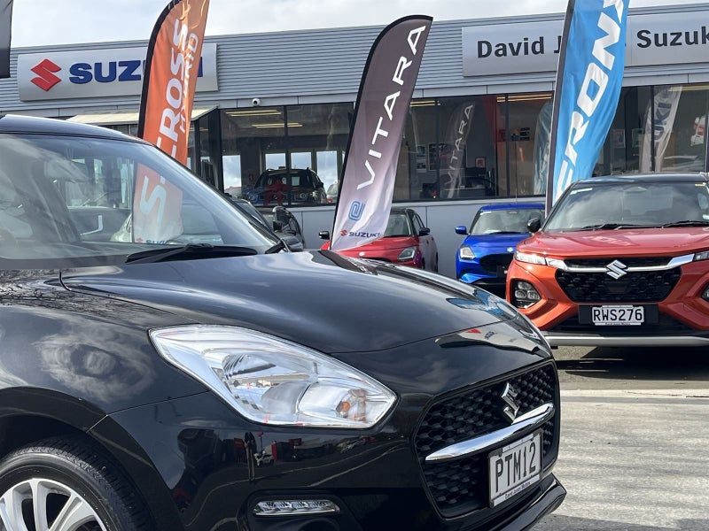 2023 Suzuki Swift GL, photo 2