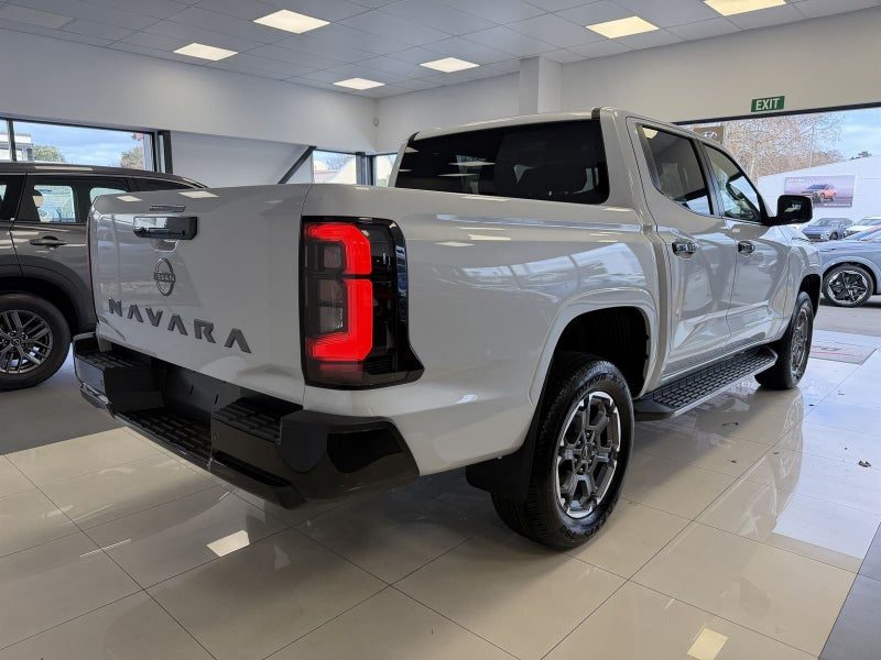 2026 Nissan Navara ST-X, photo 3
