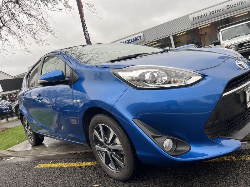 2019 Toyota Prius C SX, photo 3