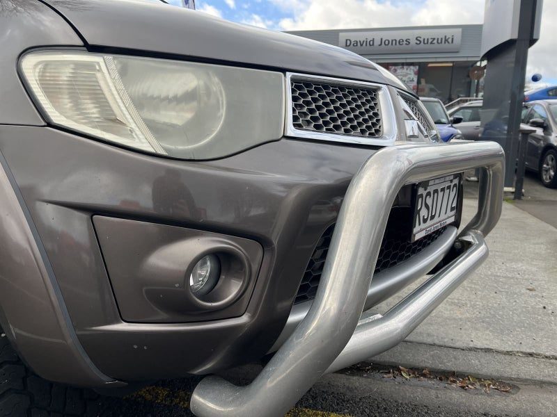 2013 Mitsubishi Triton D/CAB GLS, photo 2