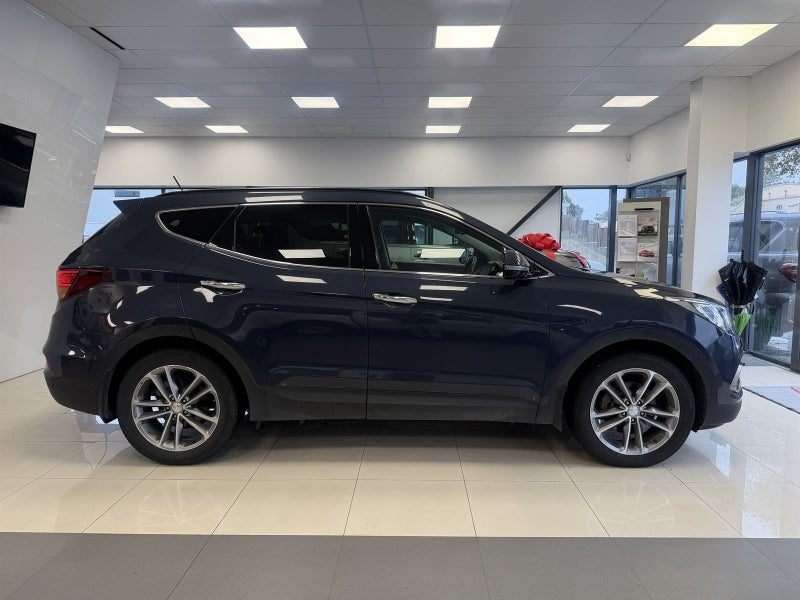 2017 Hyundai Santa Fe LIMITED DM, photo 2