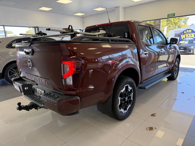 2021 Nissan Navara ST-X, photo 3