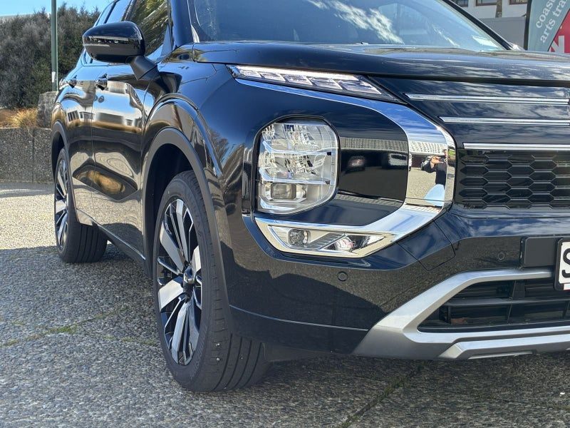 2026 Mitsubishi Outlander VRX 2wd, photo 2