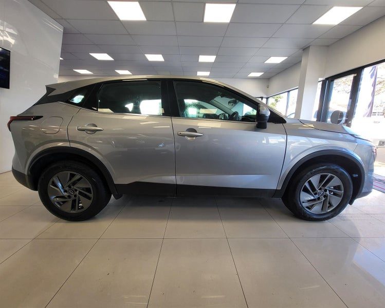 2025 Nissan Qashqai ST, photo 2