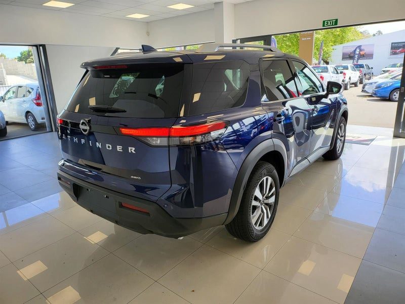 2025 Nissan Pathfinder TI, photo 3