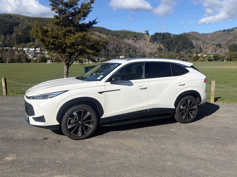 2026 MG HS PHEV Essence, photo 3