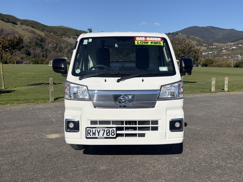 2024 Daihatsu Hijet 4x4, photo 3