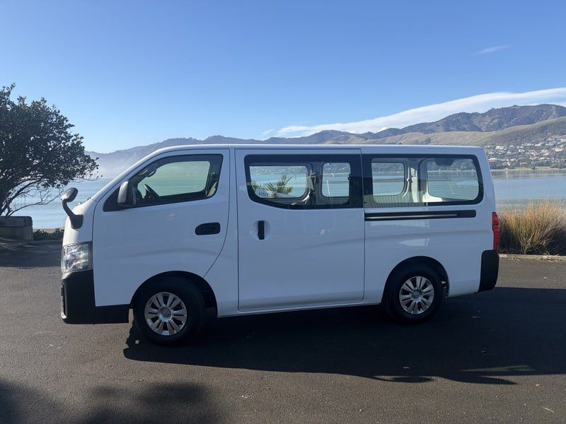 2022 Nissan Caravan Used Commercial NV350, photo 3