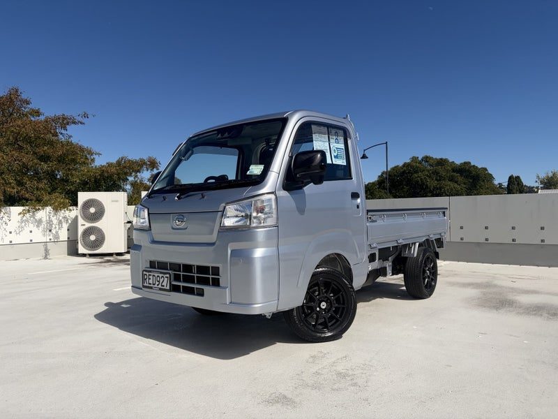 2023 Daihatsu Hijet 4x4