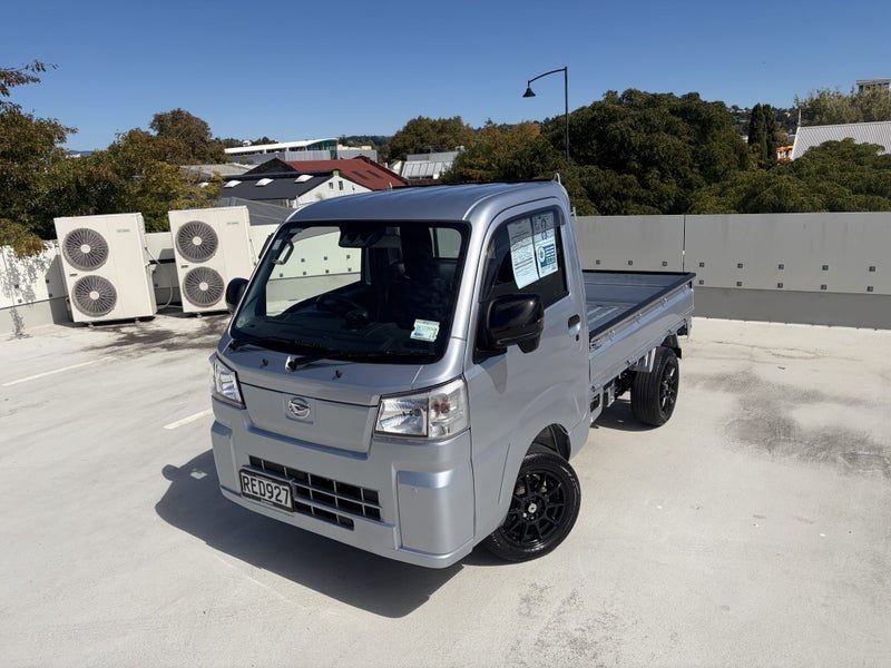 2023 Daihatsu Hijet 4x4, photo 2
