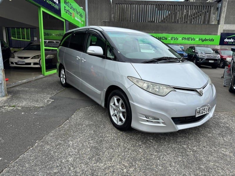 2007 Toyota Estima 7 Seater, photo 3