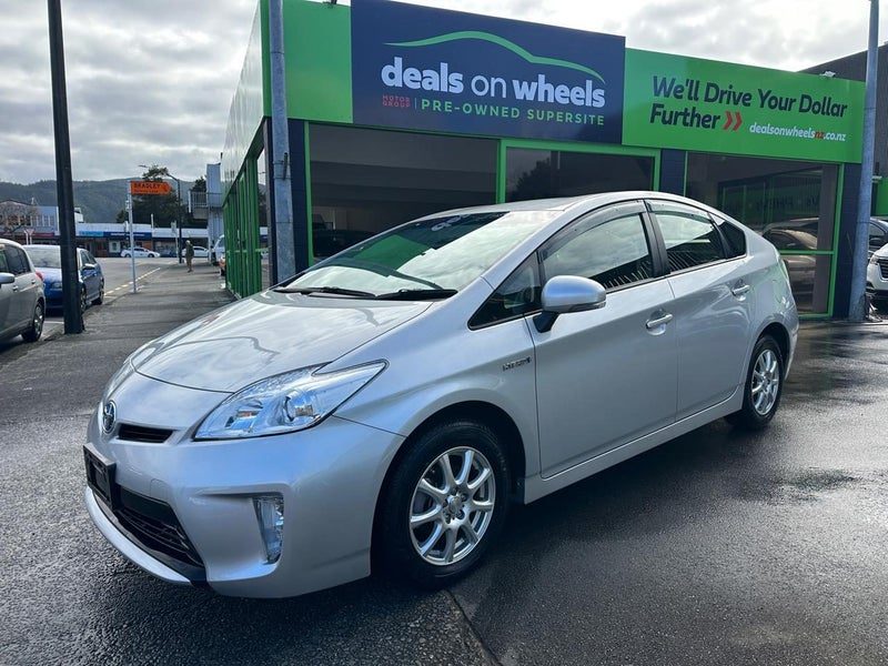 2015 Toyota Prius L
