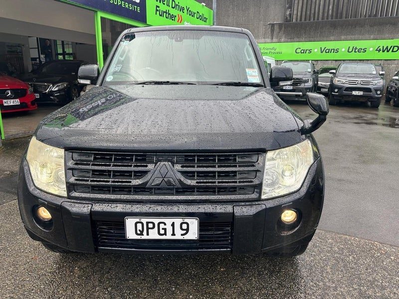 2008 Mitsubishi Pajero Exceed, photo 3