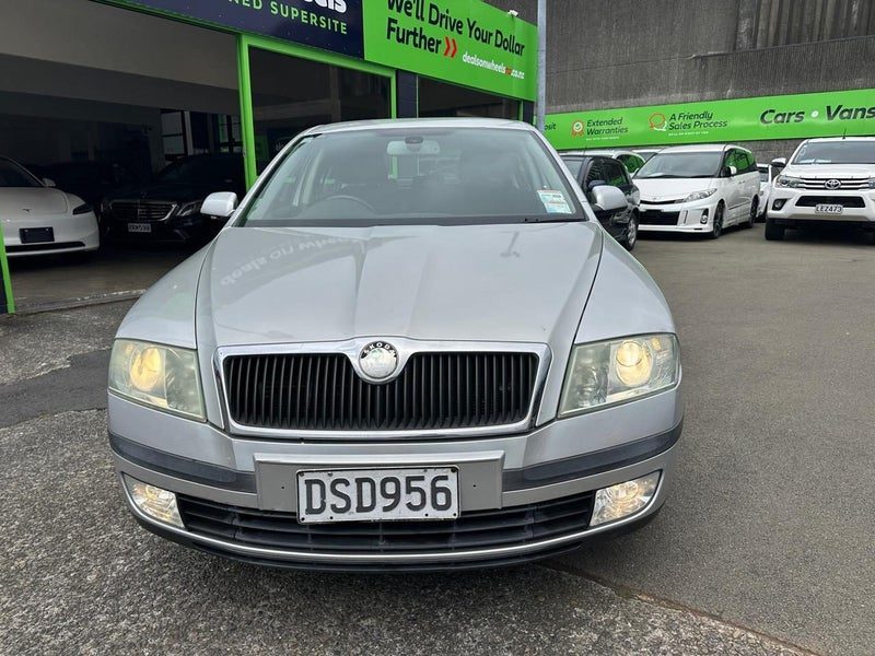 2007 Skoda Octavia 1.9 TDI Auto Hatch, photo 3