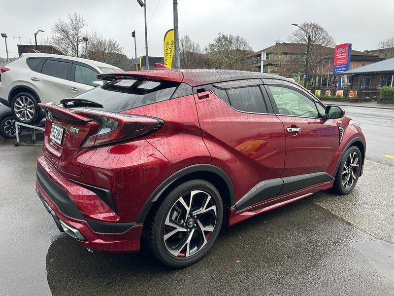 2017 Toyota C-HR Hybird * Radar Cruise * G Spec, photo 3
