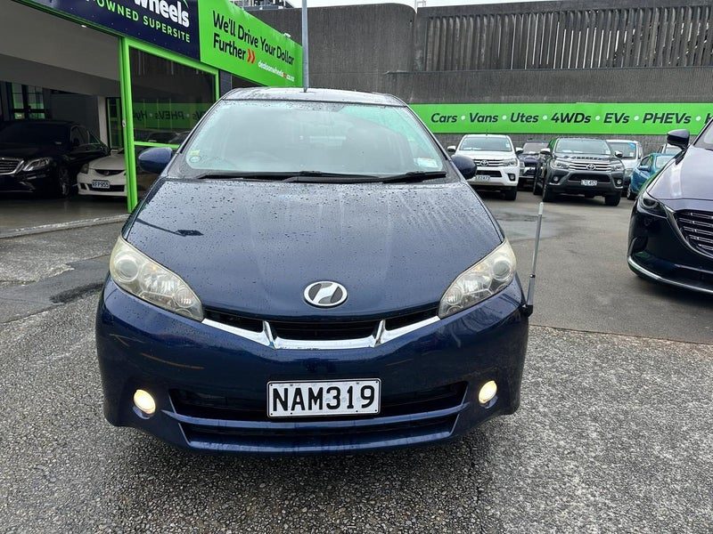 2009 Toyota Wish 1.8 Auto ** 7 Seater **, photo 2