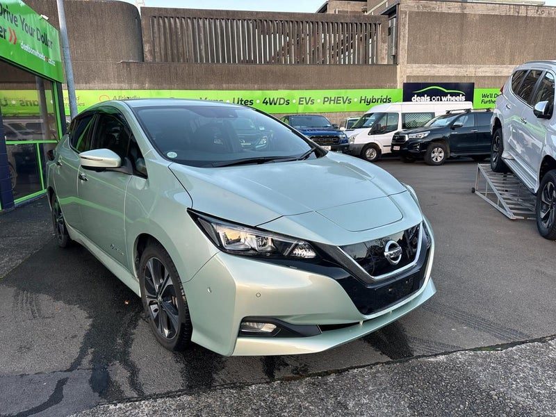 2018 Nissan Leaf, photo 3