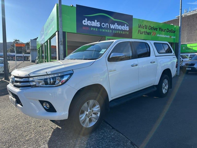 2018 Toyota Hilux SR5, photo 2
