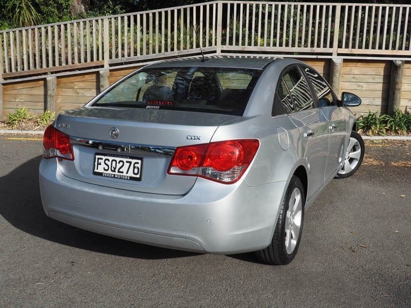 2011 Holden Cruze CDX 1.8, photo 2