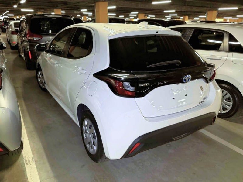 2023 Toyota Yaris X, photo 2